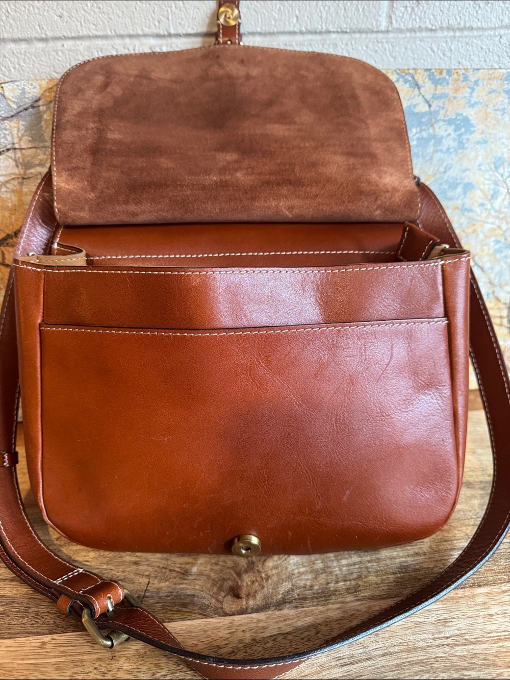 Patricia Nash British Tan Full Grain  Leather Crossbody / Saddle Bag Brass - Picture 7 of 16